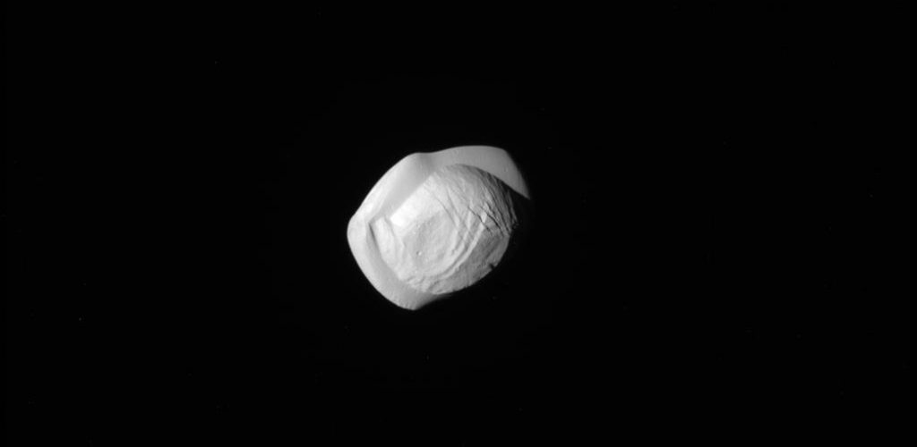 Saturn Moon - Pan - Up Close